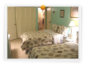 Second bedroom with ocean view.